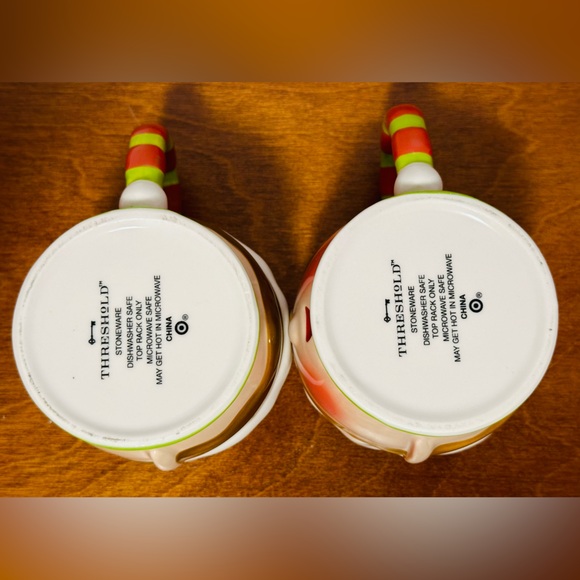 Set Of 2 Target Threshold Elf 3D
Face Christmas Holiday
HotChocolate Mugs. - Picture 8 of 8